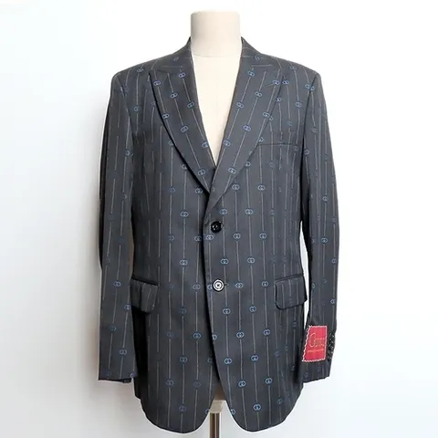 구찌 고이비토 중고명품 Gucci(구찌) 645353 다크 그레이 컬러 GG로고 울 2버튼 남성용 슈트 정장 - 52사이즈