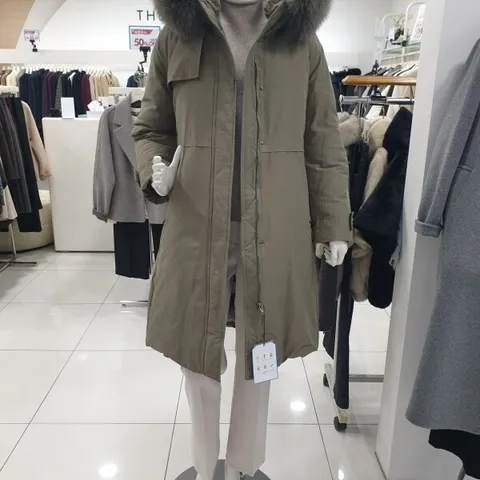 폭스퍼 후드 스트링 구스다운 야상 점퍼 