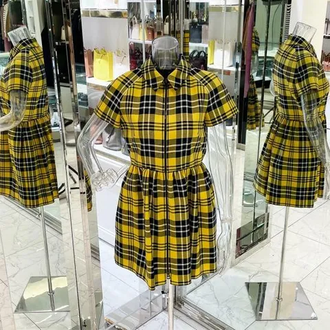 [엘러브] 새상품 디올 미니 플리츠 숏슬리브 원피스 38 블랙/옐로우 23ET0310