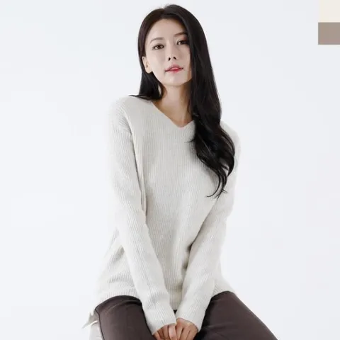 고급스럽고 심플한 여자 브이넥 울니트 오피스패션