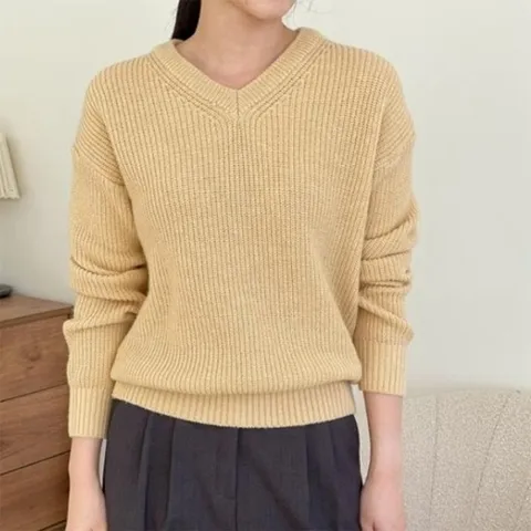 메리노울 왕골지 드롭숄더 기본핏 브이넥니트 여성티셔츠