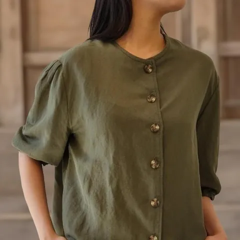 |KDH3D63|여성용 린넨 무지 뒷트임 퍼프 반팔 블라우스