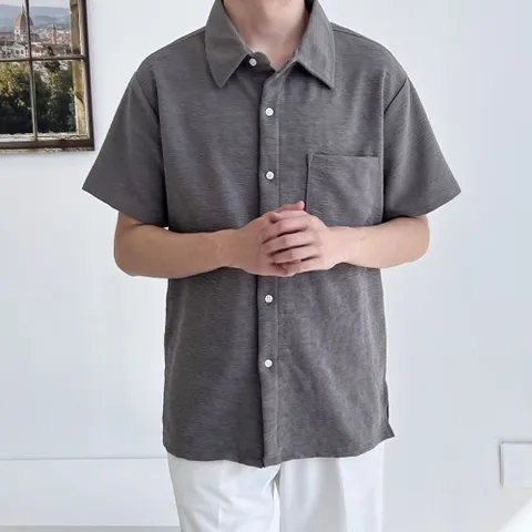 가로줄무늬 디테일 남자 프리미엄 반팔 셔츠