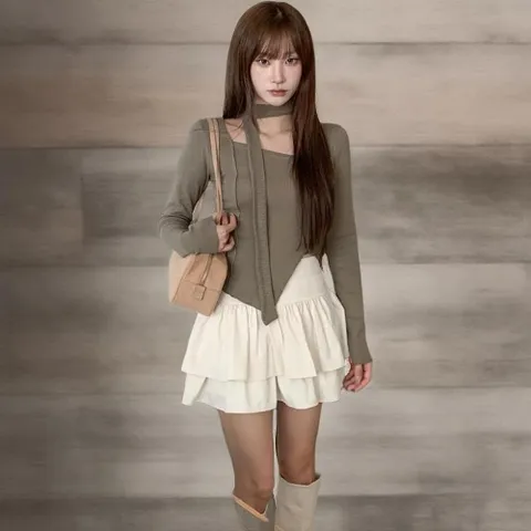 |KMT97F5|여성 슬림핏 긴팔 니트 초커 언발 트임 스트랩 디자인