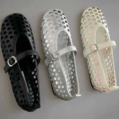 |CCS7A6F|여성 여름 하트홀 구멍 장식 메리제인 스트랩 플랫 샌들