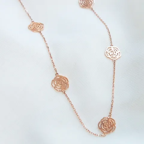 18k 목걸이 로맨틱 로즈 네크리스