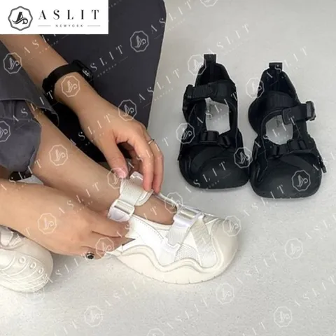 [애슬릿] 여성 스트랩 버클 발 편한 여름 스니커즈