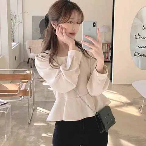 봄 가을 여성스러운 밑단 셔릉 스퀘어넥 블라우스