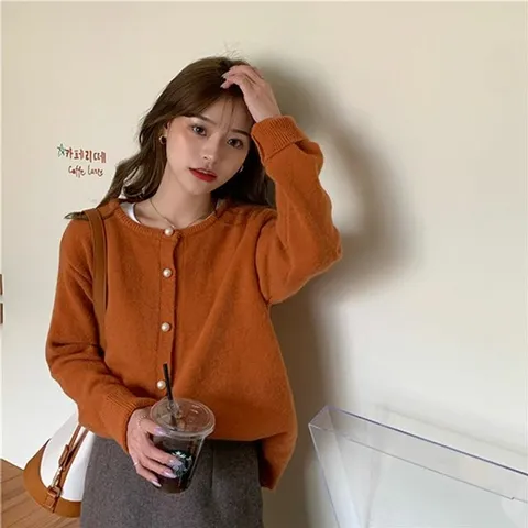진주 포인트 베이직 가디건 라운드넥 카디건