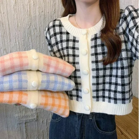 여성 체크무늬 배색 크롭 숏 가디건 라운드넥