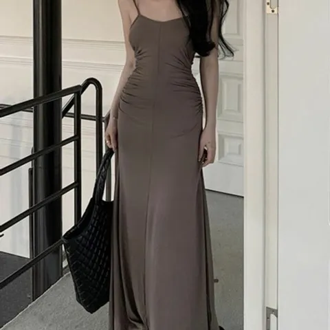 롱원피스 심플 캐주얼 슬림핏 하객룩 여성웨어 여성의
