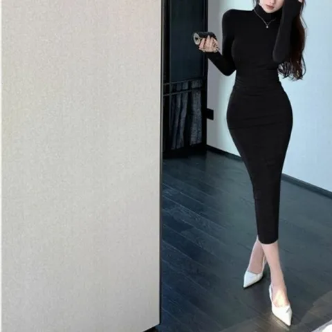 롱원피스 슬림 긴팔 모임룩 반하이넥 실크 클럽원피스