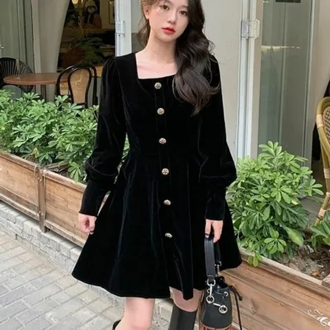 스퀘어넥 원피스 벨벳 장식 플레어 버튼 프론트 미니