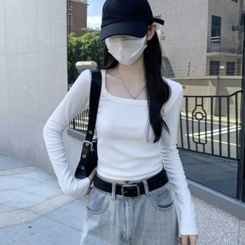 [오노마] ONM 목선이 길어보이는 둥근 유넥 디자인 티셔츠 긴팔