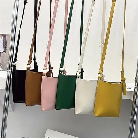 [라일리] Rly 레더 미니 크로스백 세로 가방 핸드폰백 무지 데일리