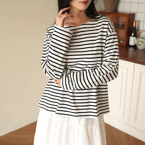 앤드로 스트라이프 티