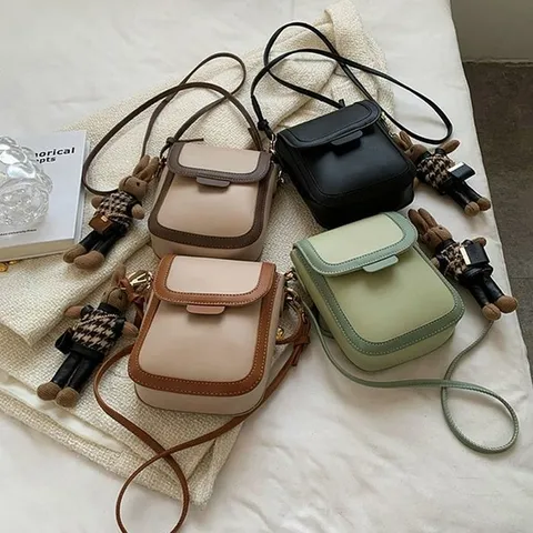 [라일리] Rly 미니 크로스백 토끼 키링 핸드폰 가방 데일리 가방