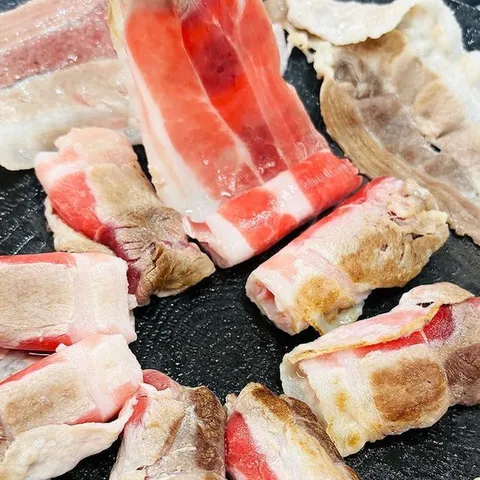 한돈 대패 삼겹 살 1kg 냉삼 냉동대패삼겹살 한돈 냉동삼겹살 옛날삼겹살 한돈삼겹살 국내산 냉동삼겹살