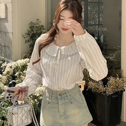 스트라이프 패턴 세일러 둥근 카라넥 블라우스 (WFFHELY)