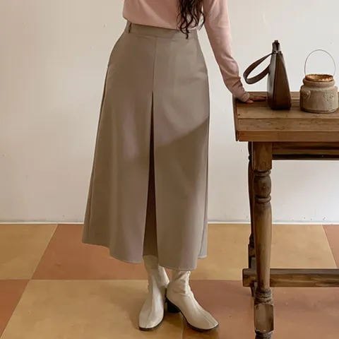 비닉스 뒷 밴딩 원 핀턱 롱 스커트