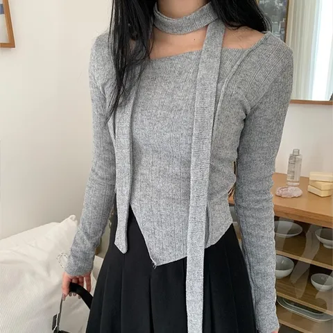 M7 여성 슬림핏 여성스러운 슬림 언발 컷아웃 니트