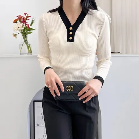 2L-CBB 1015 여자브이골드버튼배색골지니트 (WBE95CE)