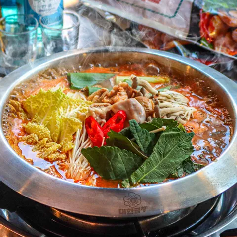 더 푸짐해져서 돌아온 대한곱창 곱창전골 1,114G (2~3인분) X 2팩