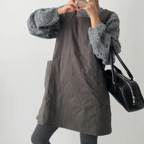 여자 겨울 물결 퀼팅 투포켓 스퀘어넥 누빔 미니원피스