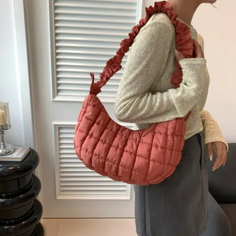 (블루밍룸) 블루밍룸 주크 엠보 플리츠 숄더백