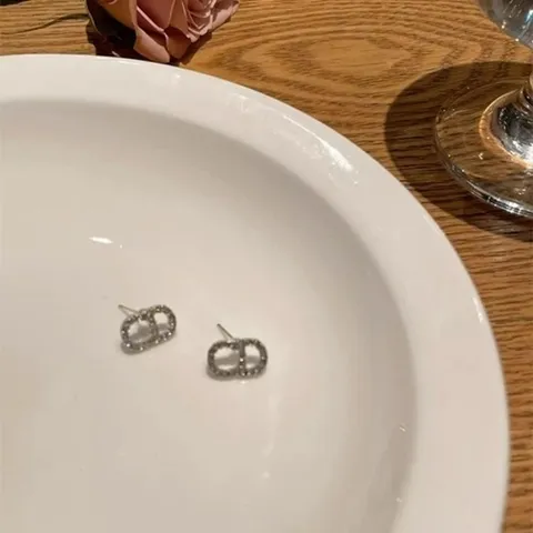(신상오픈런) |CCA736C|웨부디 선물 이어링 큐빅 캐주얼 여성_18163424_597559