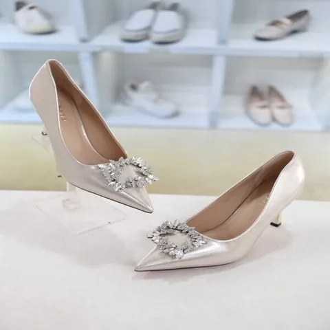 (블리아르) 큐빅 사각장식 여성 힐 펌프스 9cm BLMD501279_GN
