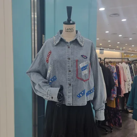 (르니앤맥코이) 물방울 큐빅카라페인팅 크롭청셔츠