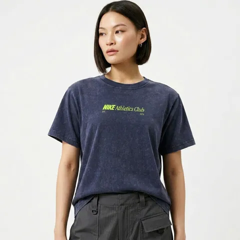 (나이키) 나이키 데일리 여성 스포츠웨어 클래식 오버사이즈 티셔츠 IR7876-410