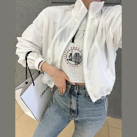 (바이어스) 집업 루즈핏 스트링 크롭 얇은 바람막이 점퍼 코디 룩 (10866318A)