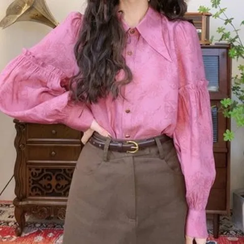 비비에모 벌룬소매 카라 패턴 블라우스 06341