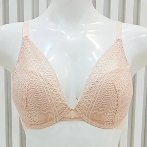 비비안 -사은품증정- 햄날개 저중심 노와이어 브라 BR6799