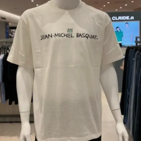 CLRIDE 클라이드 앤 미친!!!특가2024 매장 1등판매률 품절상품[CLRIDE.N]50% 장미쉘 바스키아 라인 . 왕관 콜라보 등판 아트웍 포인트 고퀄 라운드넥 반팔 티셔츠