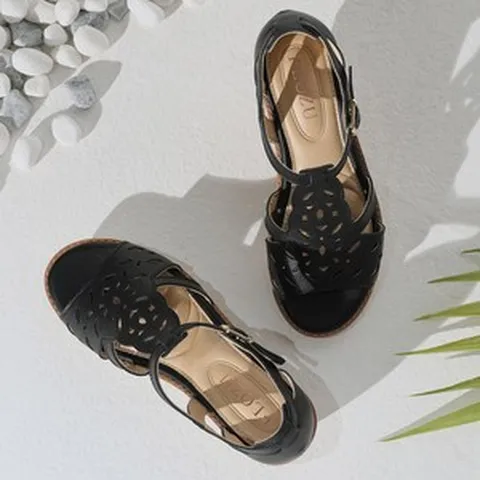 플로쥬 펀칭 웨지 소가죽 한국 자체제작 여름 샌들