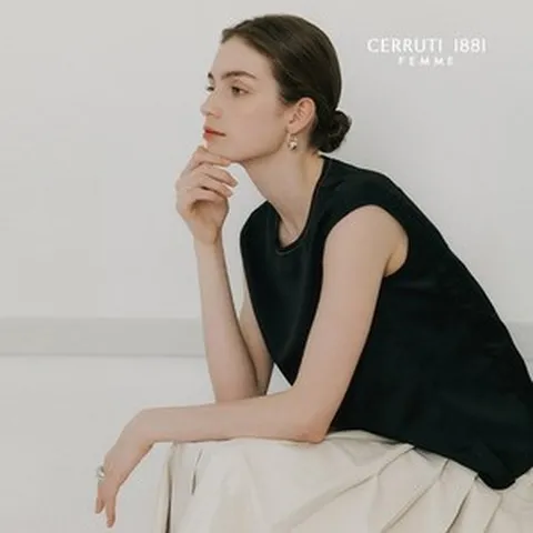 세루티1881 201290917RRUTI1881세루티 슬리브리스 블라우스 3종 235411