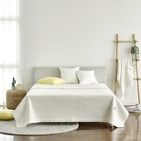 고밀도 양모 버킷 화이트 스프레드 싱글/퀸, 고밀도 양모 버킷 화이트 스프레드 싱글