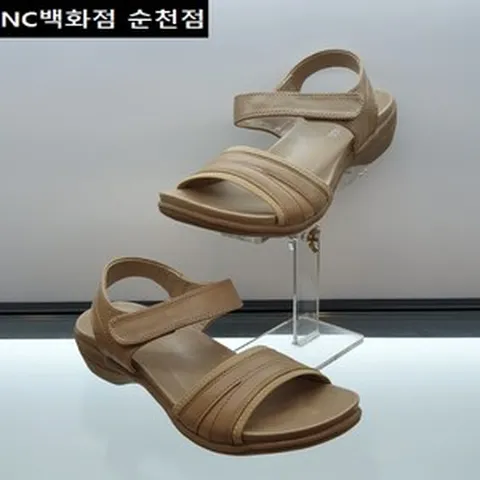 [에스콰이아] <단독특가 40%할인> 발이편한 컴포트+초경량 & 벨크로(찍찍이) 타입 (3cm굽) 발볼이 편한 여성 샌들 #매장 BEST제품# [베이지]