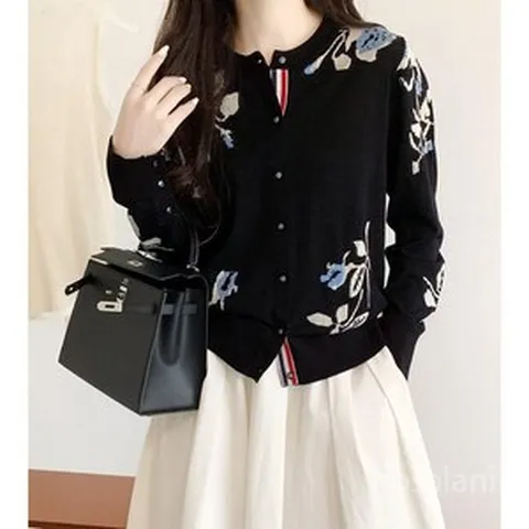 고퀄 자카드 플라워 스웨터 수입 가디건 니트 자수 여배우사생활6회 빅사이즈 오윤아 긴팔