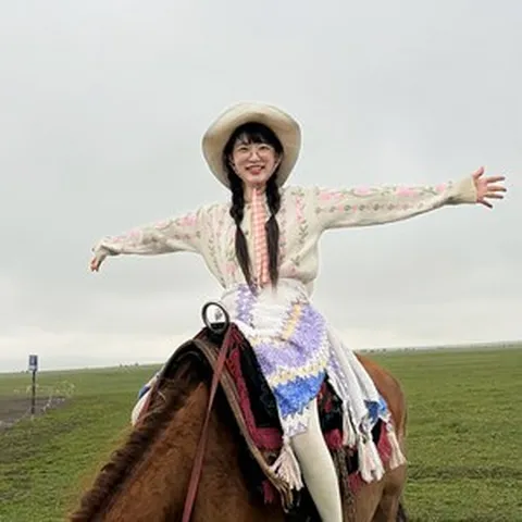 소영스럽게 플라워 니트 꽃 라운드넥 가디건 SA317