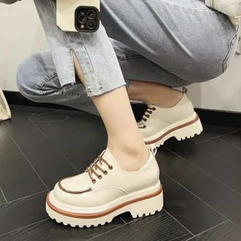 셰릴비 서머셋 에나멜 브라운 끈 배색 통굽 로퍼