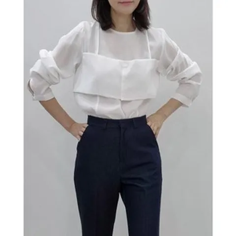 모아니블라우스