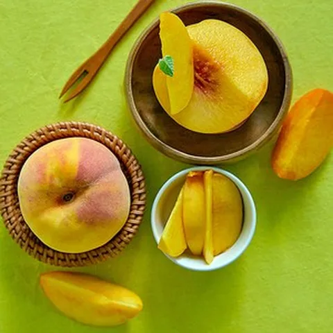 경산 김천 복숭아 영천 복숭아 한박스 백도 복숭아 황도 복숭아 딱딱이복숭아 말랑이복숭아, 2kg 4-7과 대과, 1개, 2kg 4-7과 대과 황도