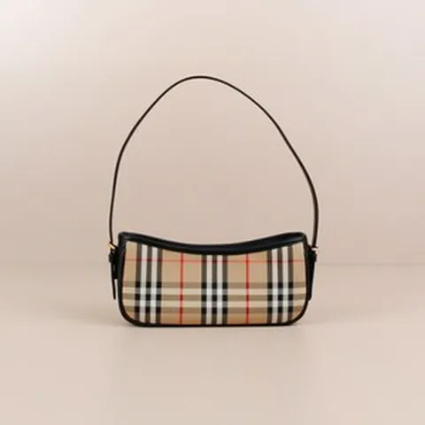 [버버리] [명품] 체크 여성 슬링백 블랙 80788371 여주아울렛 80788371