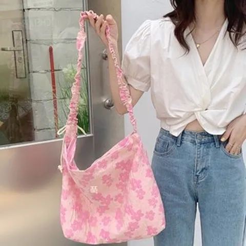 풀문 자카드 크로스 백