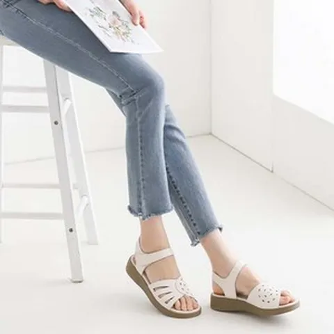 제이시 3cm 무지외반증 소가죽 발편한 벨크로 통굽 샌들 엄마샌들