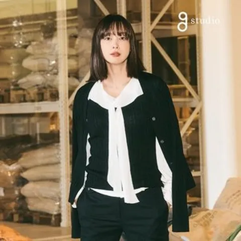 지스튜디오 24SS 패고딩자수 블라우스 280340